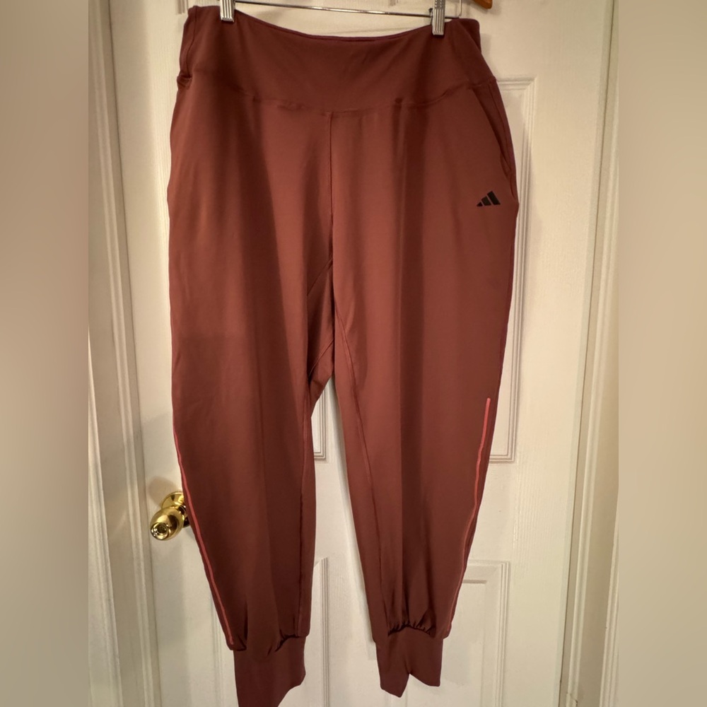 NWOT High-waisted Yoga pants earthy tone, size 2X Athleisure